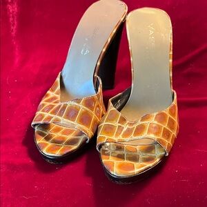 Via Spiga Women's Brown Croc-Pattern Mules